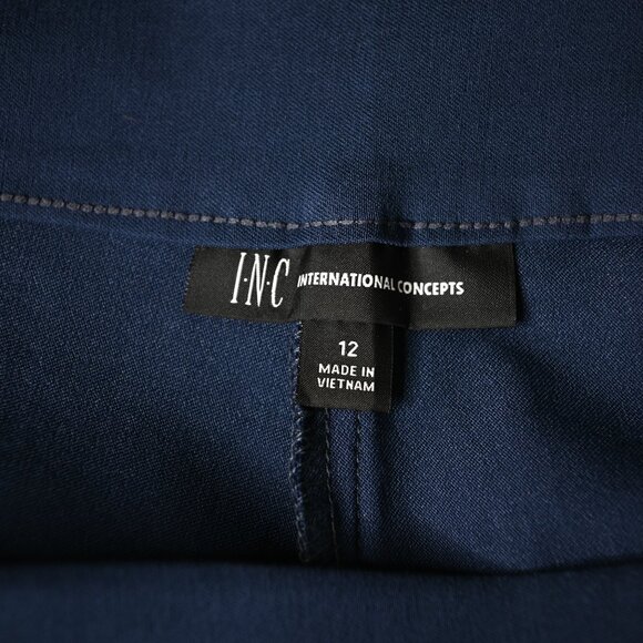 INC International Concepts Navy Mid Rise Pull On Shorts - Size 12 - NWT $49.50 - Picture 6 of 8